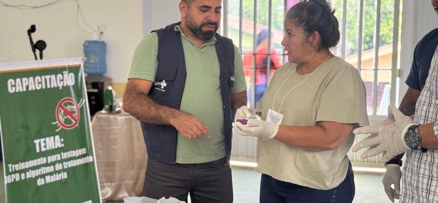 Visando o avanço da implantação gradual da tafenoquina como medicamento antimalárico que reduz o tempo de tratamento da doença, a Fundação de Vigilância em Saúde do Amazonas (FVS-RCP), da Secretaria de Estado de Saúde (SES-AM), realiza, até quarta-feira (19), em parcerias com outras autoridades de saúde, treinamentos para o uso do teste de G6PD, pré-requisito para o uso da medicação, no Alto Solimões.